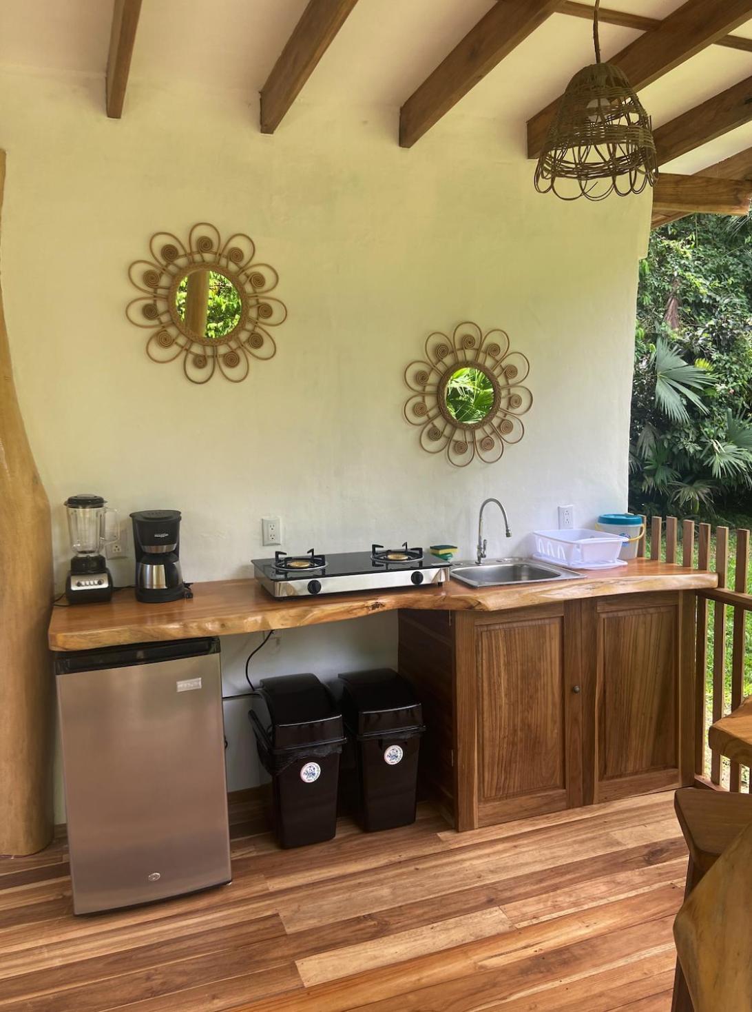 Passion Fruit Lodge Cahuita Extérieur photo