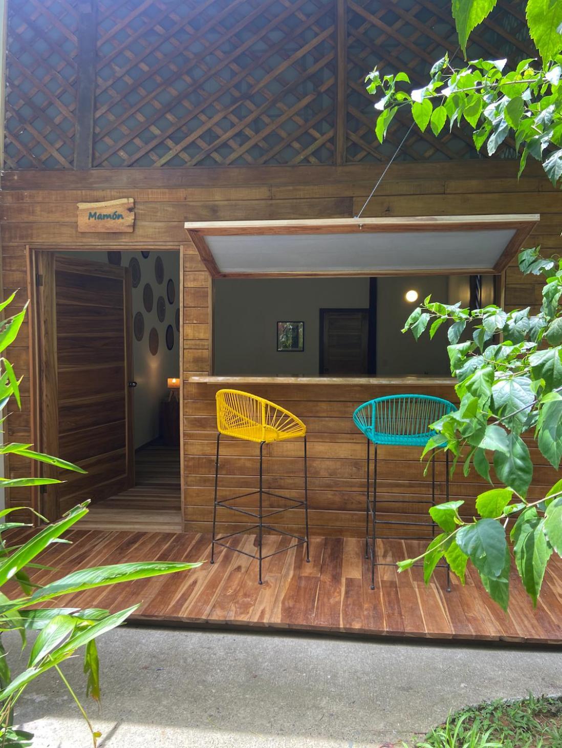 Passion Fruit Lodge Cahuita Extérieur photo