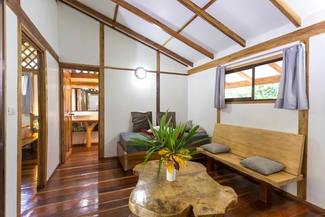 Passion Fruit Lodge Cahuita Extérieur photo