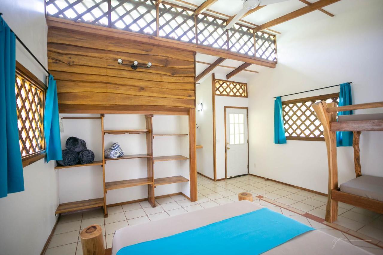 Passion Fruit Lodge Cahuita Extérieur photo